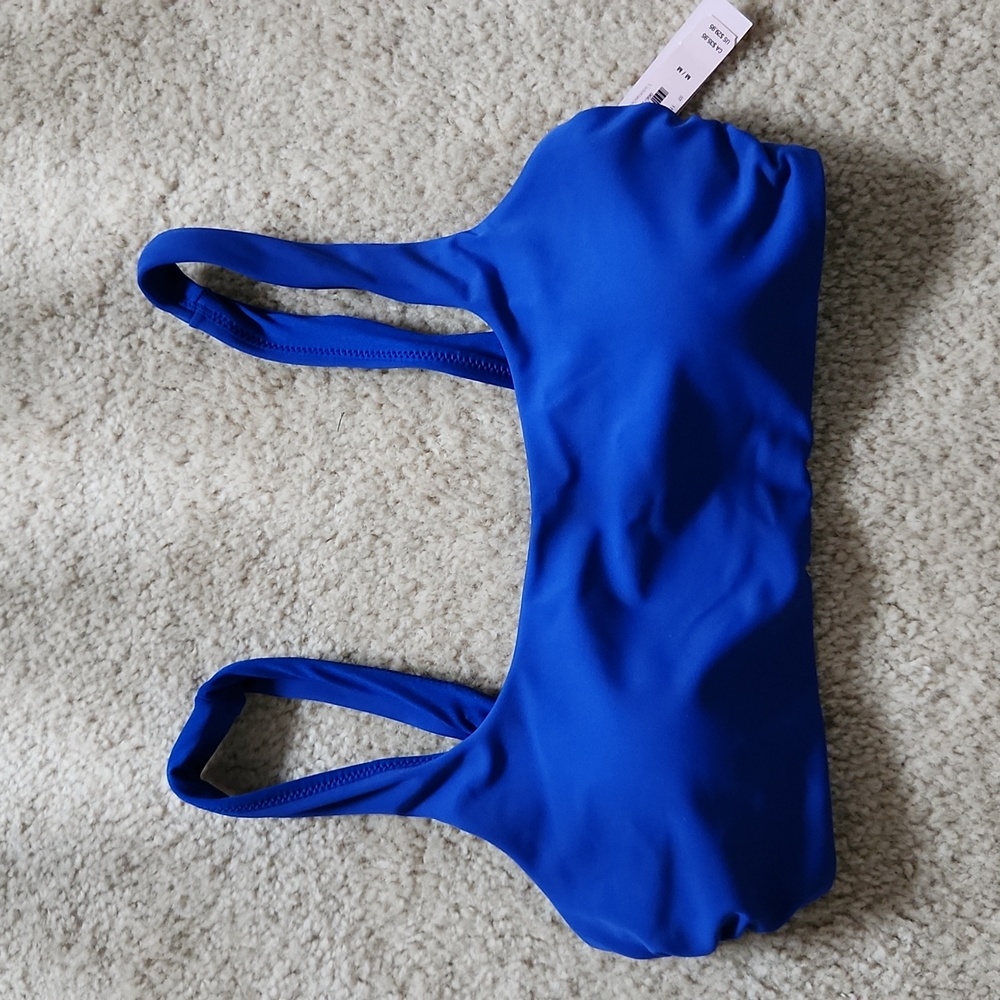 Scoop bikini top